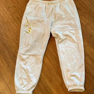 Nike cream and gold 2X like new sweat pants with pockets